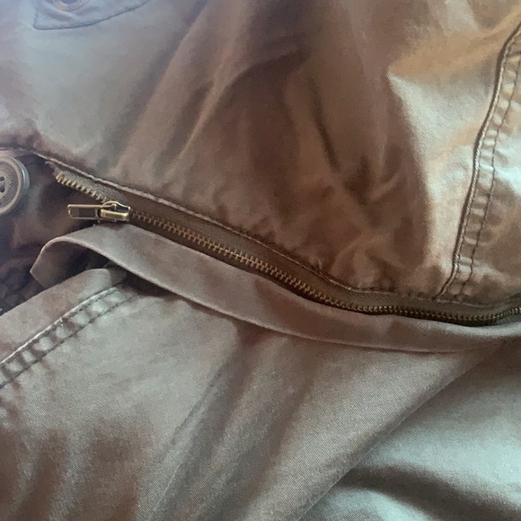 🧥 - Picture 6 of 6